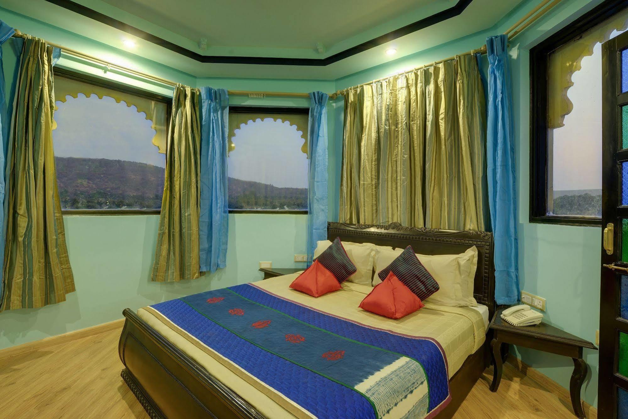 Juesta Lake Nahargarh Palace, Chittorgarh Pārsoli Exterior foto